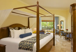 Preferred Club Honeymoon Suite Tropical View