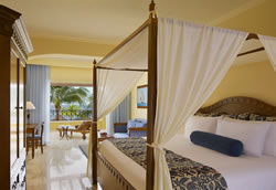 Preferred Club Honeymoon Suite Ocean Front