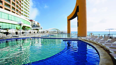 Beach Palace Cancun all inclusive wedding resort for Anniversaries